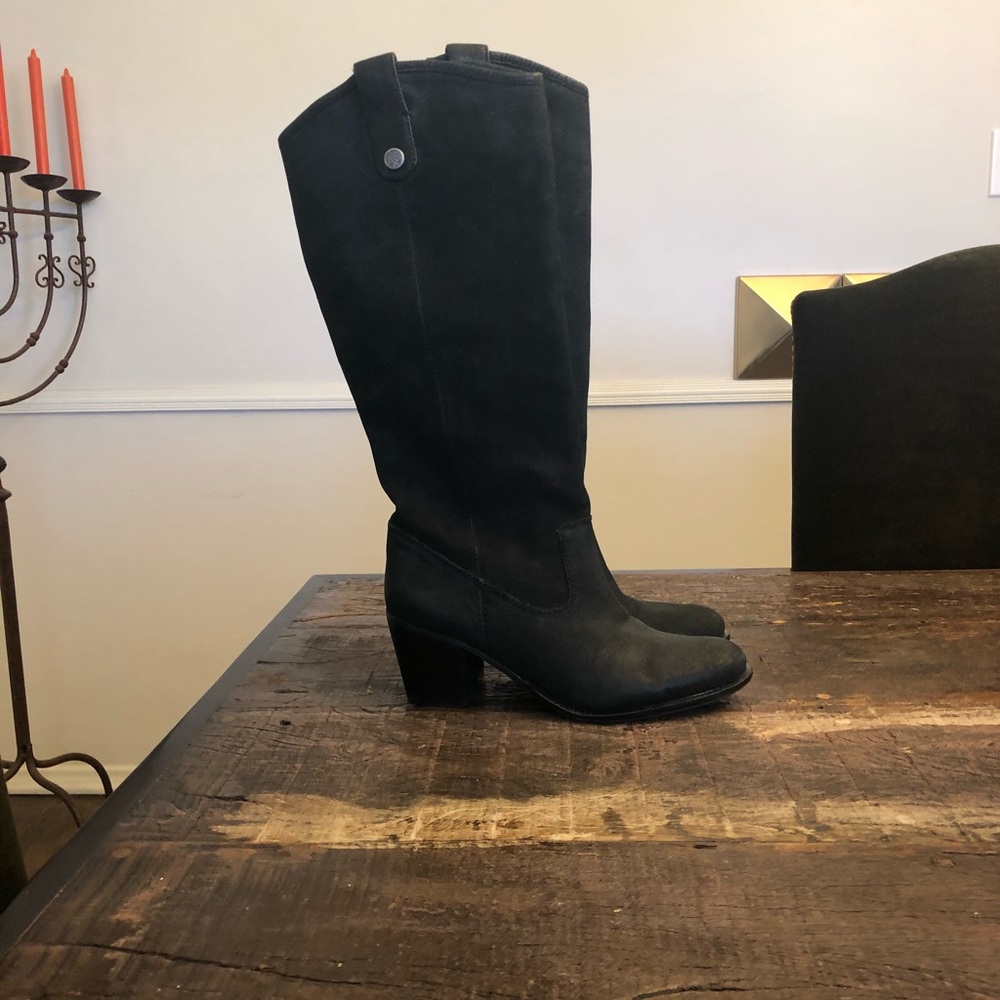 Vince Camuto low heel Kolton boots